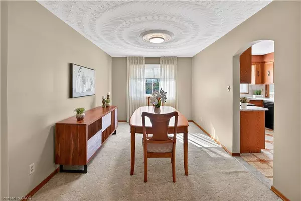 Stoney Creek, ON L8G 2N1,57 Neil Avenue