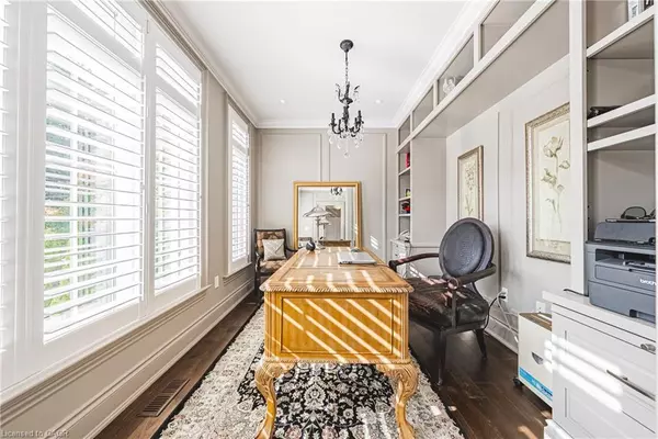 Hamilton, ON L9H 2E3,67 Alma Street