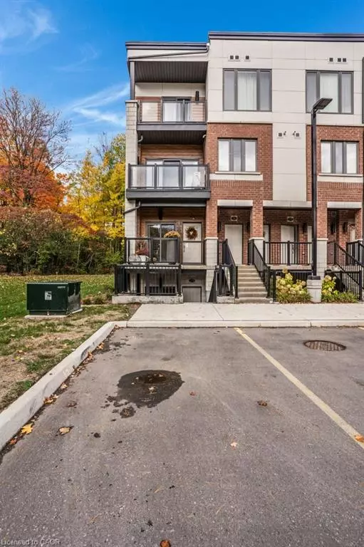 Cambridge, ON N1R 0E2,25 Isherwood Avenue #32