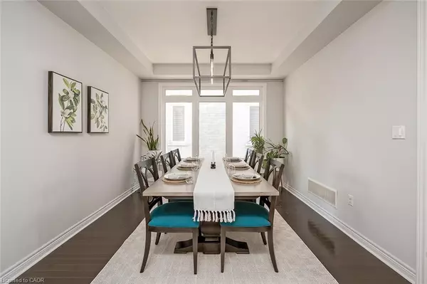 Oakville, ON L6M 0K3,3327 Skipton Lane