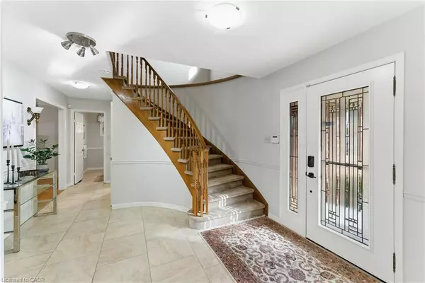 Stoney Creek, ON L8E 4S7,20 Vega Crescent