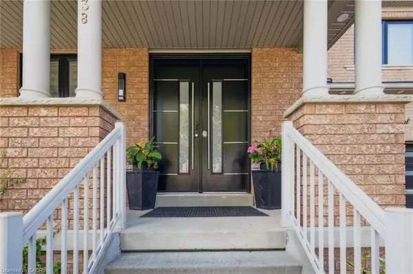 Brampton, ON L6R 3L2,38 Cape Dorset Crescent