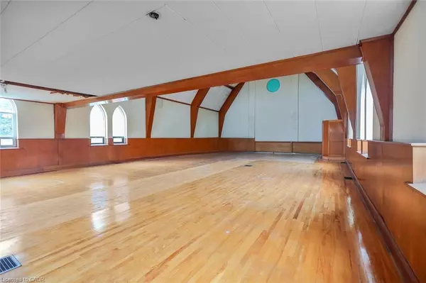 Delhi, ON N4B 2P4,21 Lansdown Avenue