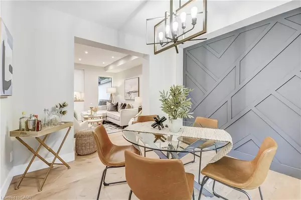 Hamilton, ON L8M 1Y7,32 Cumberland Avenue