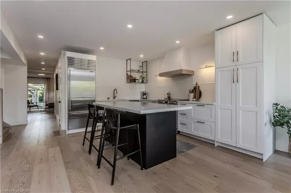 Burlington, ON L7R 3K2,333 St Paul Street