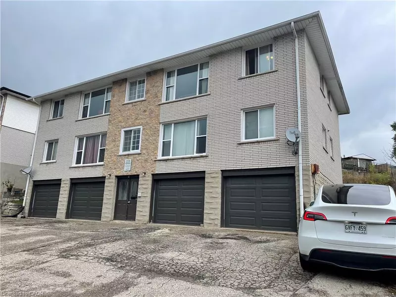 15 Glen Road, Cambridge, ON N1R 4L4