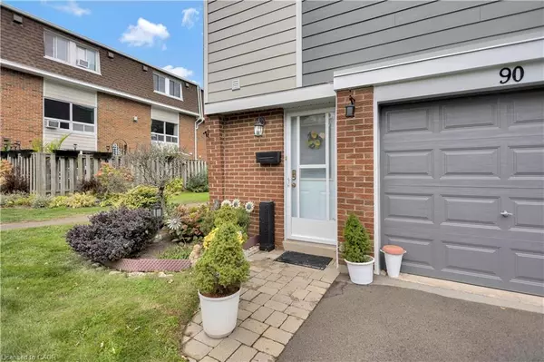 Dundas, ON L9H 5P1,90 Ann Street