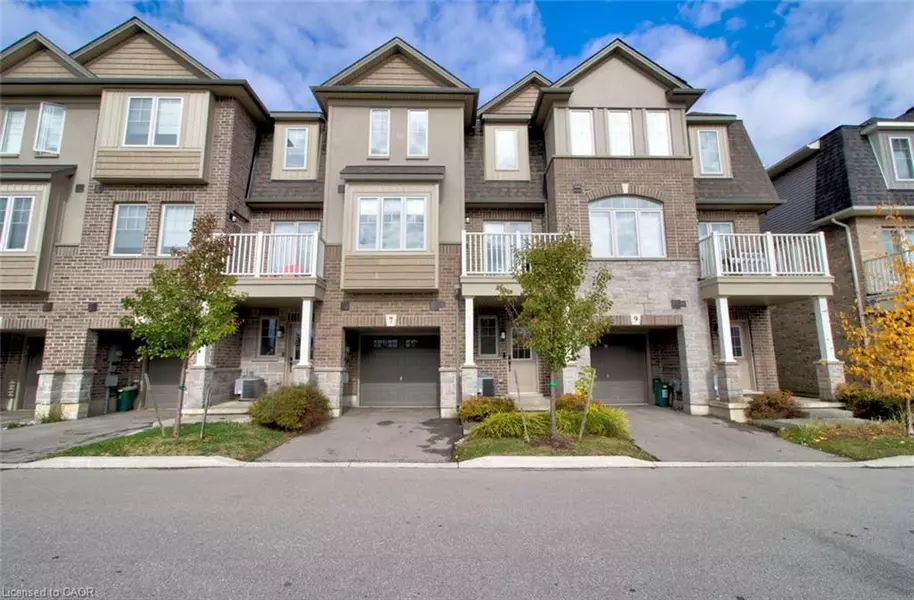 7 Pim Lane, Ancaster, ON L9K 0K1