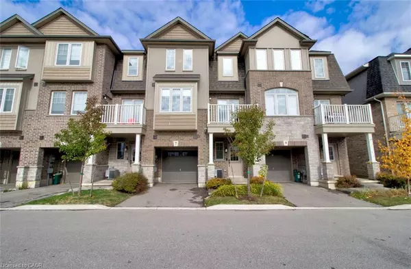 7 Pim Lane, Ancaster, ON L9K 0K1