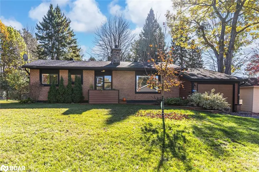 255 Fraser Street, Gravenhurst, ON P1P 1C9