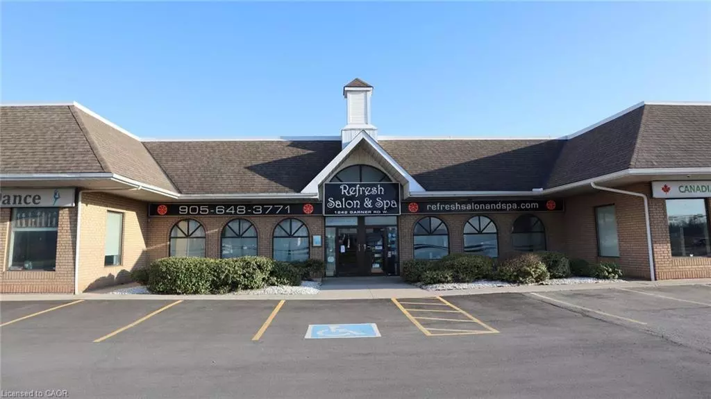 1242 Garner Road W #6-7, Ancaster, ON L9G 3K9