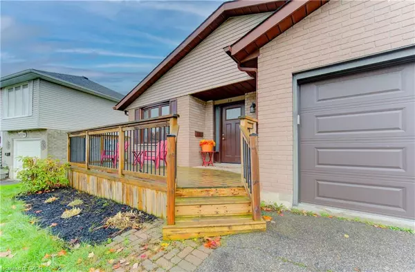 50 Newbury Drive, Kitchener, ON N2N 2X6