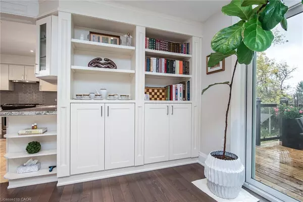 Ayr, ON N0B 1E0,74 Mitchell Street