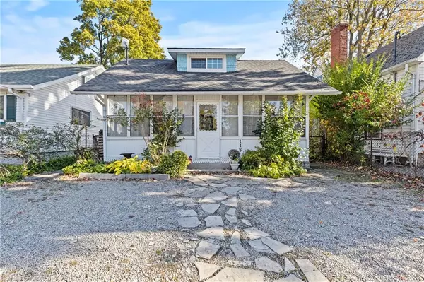 Crystal Beach, ON L0S 1B0,118 Lincoln Road E