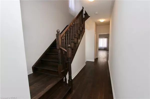 Thorold, ON L2V 0J6,42 Bruton Street