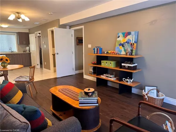 Kitchener, ON N2G 0B8,122 Courtland Avenue #4