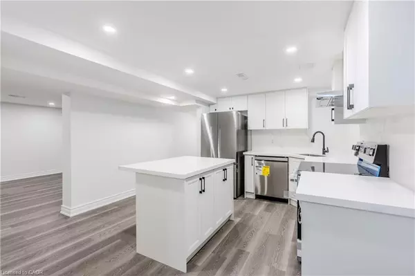 Hamilton, ON L8T 2M3,16 Doreen Court #LOWER