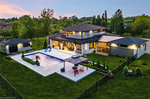 Dundas, ON L9H 7R5,6 Shakespeare Road