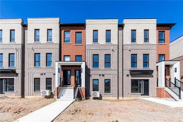 70 Kenesky Drive #16, Waterdown, ON L0R 2H7