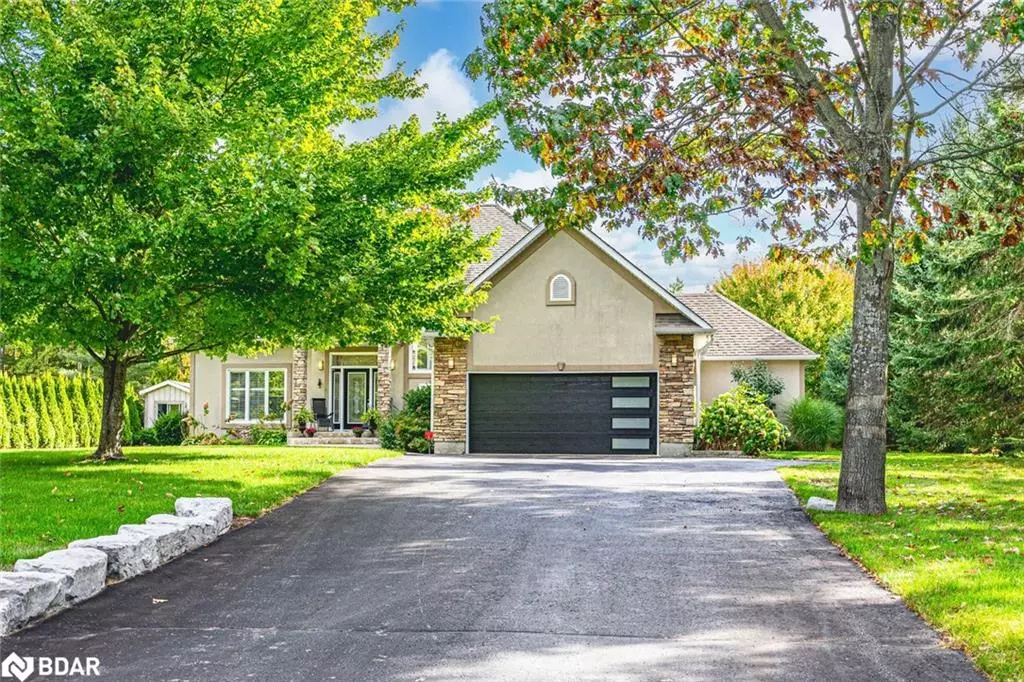 Tiny, ON L0L 2J0,127 Goldfinch Crescent