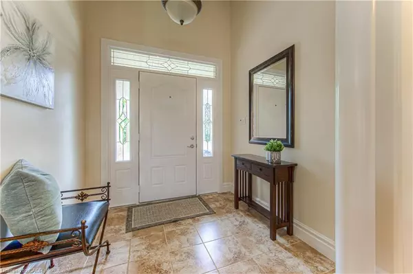 New Hamburg, ON N3A 4P7,22 Orchard Way