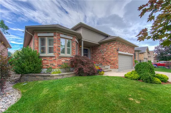 New Hamburg, ON N3A 4P7,22 Orchard Way