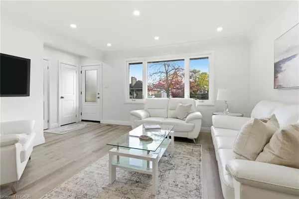 Hamilton, ON L9A 1Z1,115 Mcelroy Road E