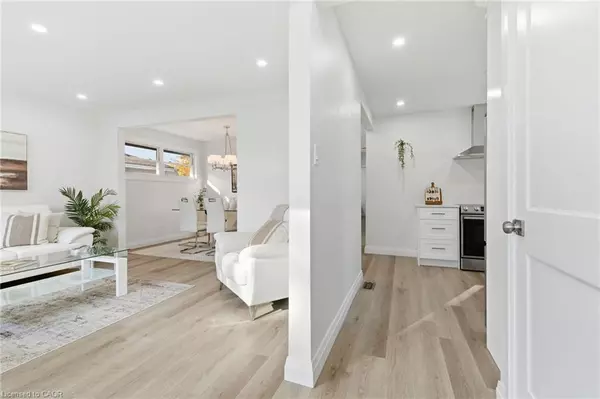 Hamilton, ON L9A 1Z1,115 Mcelroy Road E