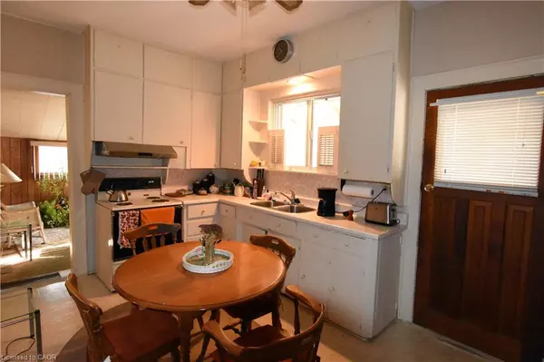 Simcoe, ON N3Y 3X3,85 Head Street N