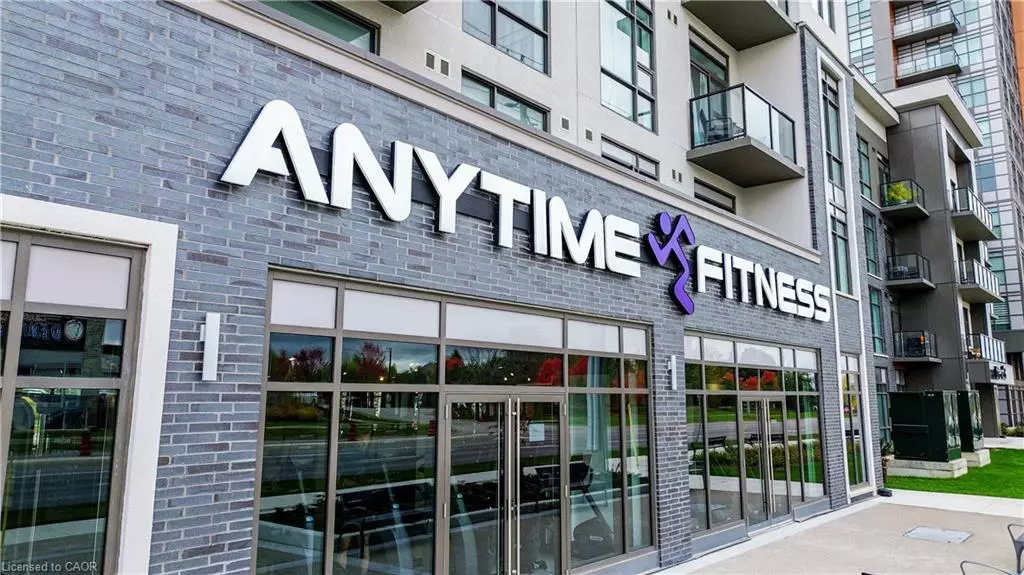 Waterdown, ON L8B 2A7,10 Mallard Trail #434