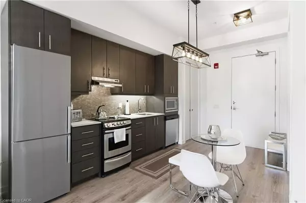 Grimsby, ON L3M 0H1,10 Esplanade Lane #616