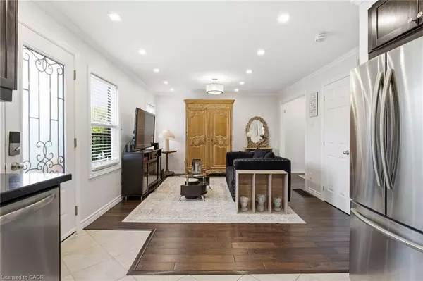 Hamilton, ON L8H 3E7,564 Walmer Road