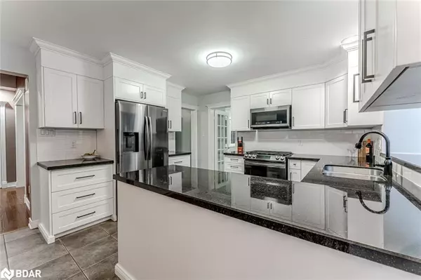 Springwater, ON L9X 0R9,1096 Sunnidale Road