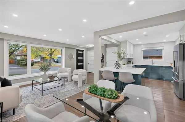 Burlington, ON L7N 2L6,3464 Rexway Drive