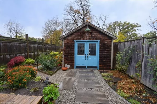 Hamilton, ON L9A 3L8,206 East 8th Street