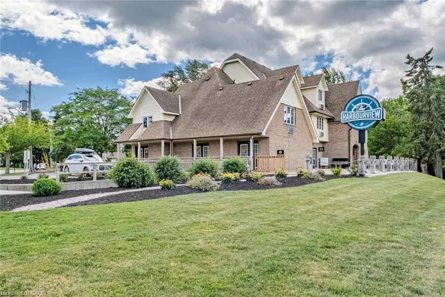 30 John Street, Port Dover, ON N0A 1N7