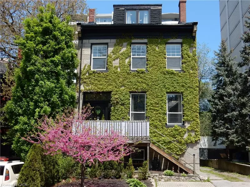 98 Duke Street #2nd, Hamilton, ON L8P 1X5