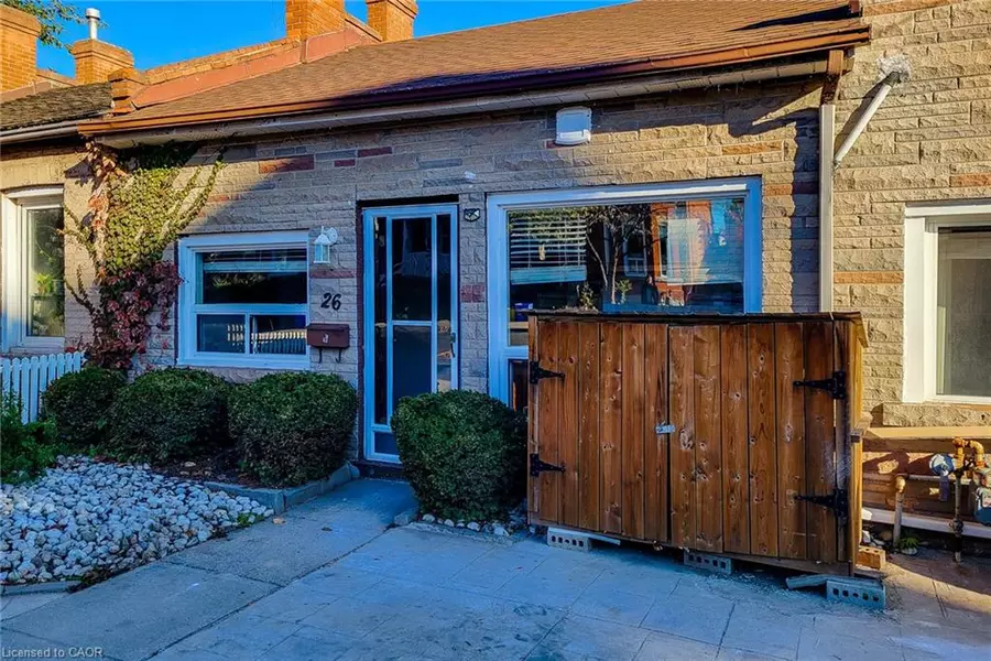 26 Barton Street W #1, Hamilton, ON L8L 1A1