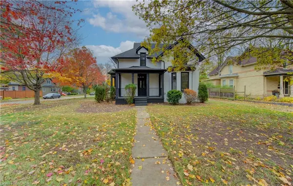 Cambridge, ON N1R 4V2,22 Cathay Street