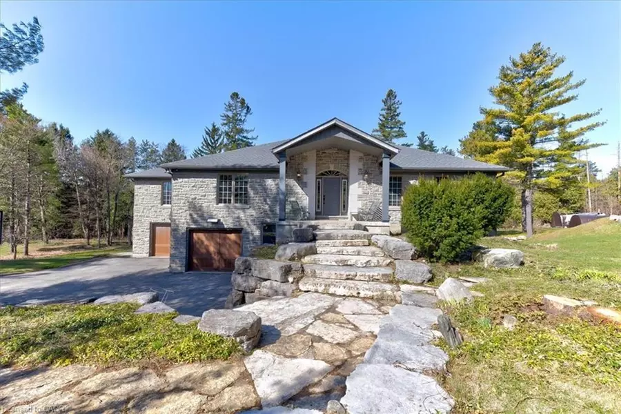 20 Grandy Lane, Cambridge, ON N1R 8K2