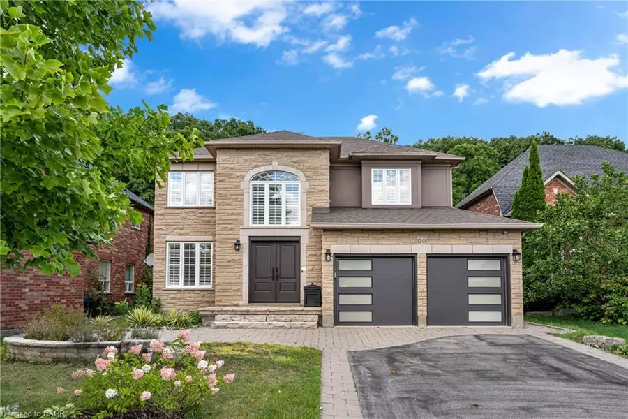 120 Davidson Boulevard, Dundas, ON L9H 7M5