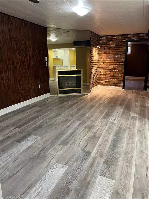 Hamilton, ON L8T 2M2,164 Wise Court #LOWER