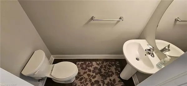 Cambridge, ON N1R 0B9,33 Nieson Street