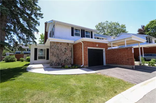 423 Keats Way #1, Waterloo, ON N2L 5S7