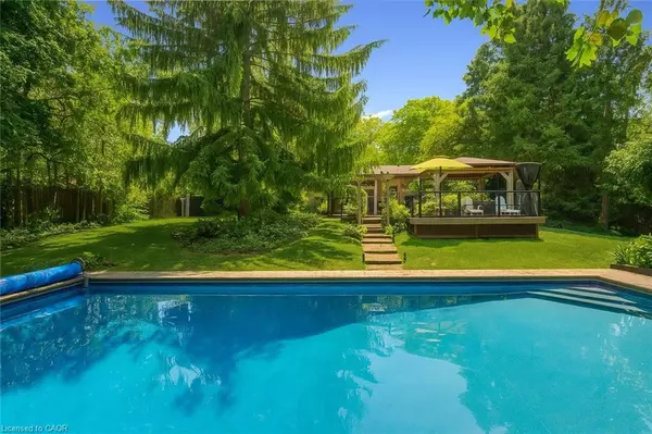 4 Berkley Place, Guelph, ON N1E 1E6