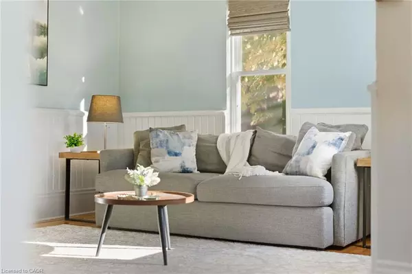 Cambridge, ON N3C 1E7,3 Shaw Avenue E