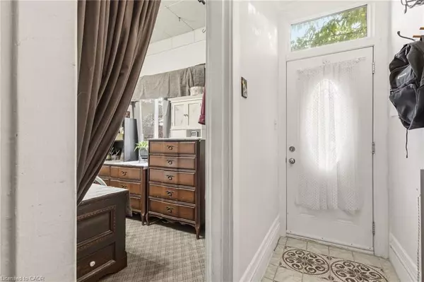 Hamilton, ON L8P 2B4,30 Chatham Street