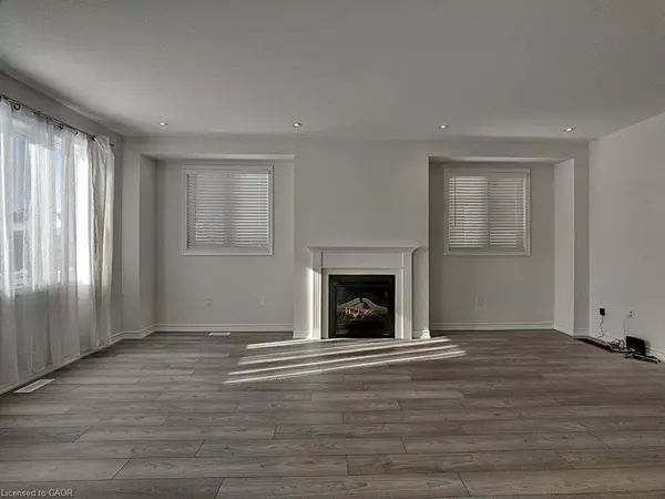 Centre Wellington, ON N1M 2W3,141 Harpin Way E