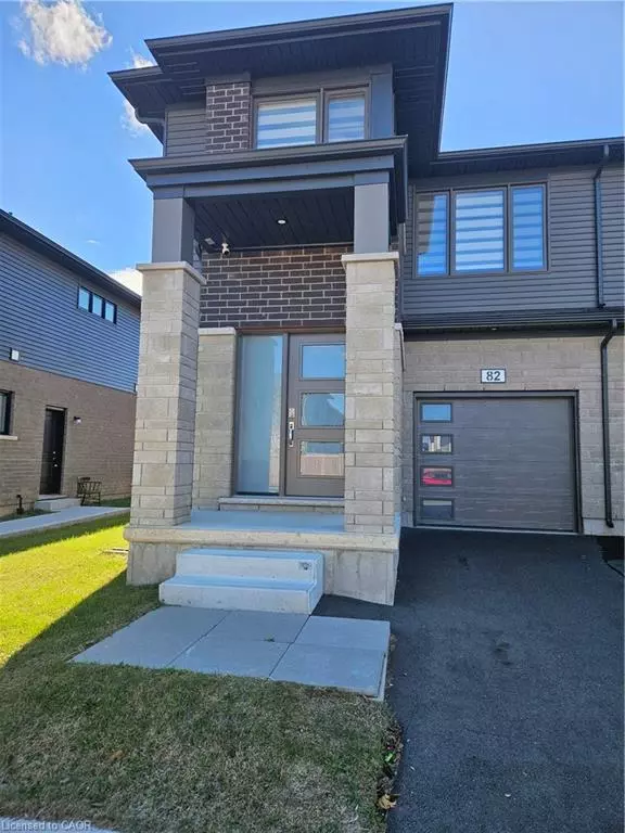 82 Acacia Road, Fonthill, ON L0S 1E1