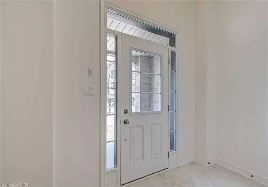 1183 Restivo Lane, Halton, ON L9T 2X5